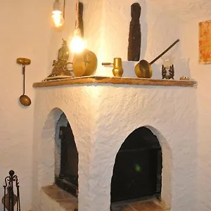 Camping Casa Cueva El Algarrobo, Guadix
